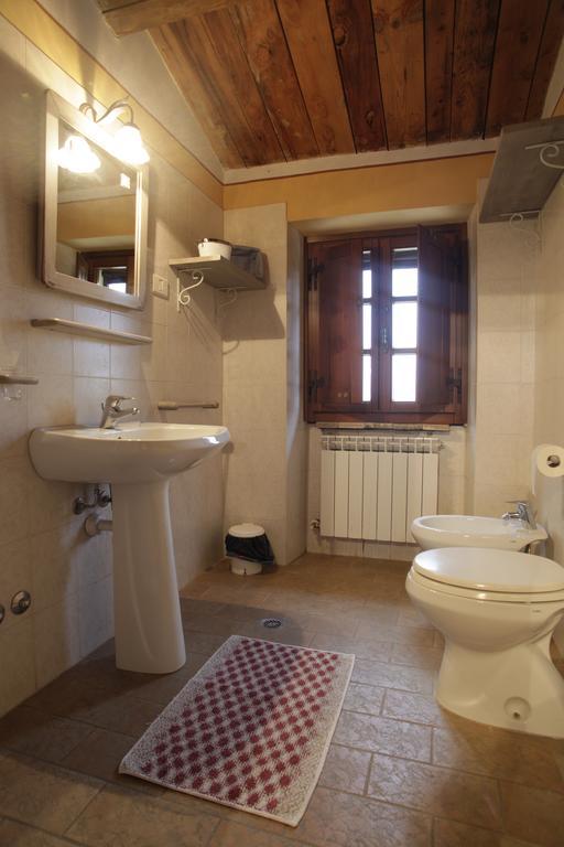 Agriturismo Acquacalda Villa Montone  Luaran gambar